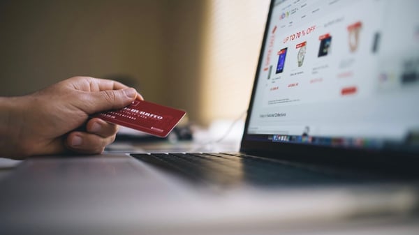 Shopping online with a credit card